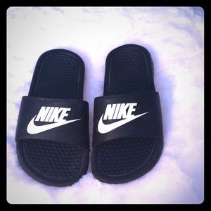 Nike slides